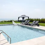Luxury 4-bedroom In Black Sea Rama By Flat Mаnager