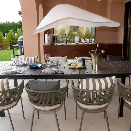 Βίλα Luxury 4-bedroom In Black Sea Rama By Flat Mаnager *