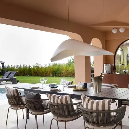 Villa Luxury 4-bedroom In Black Sea Rama By Flat Mаnager